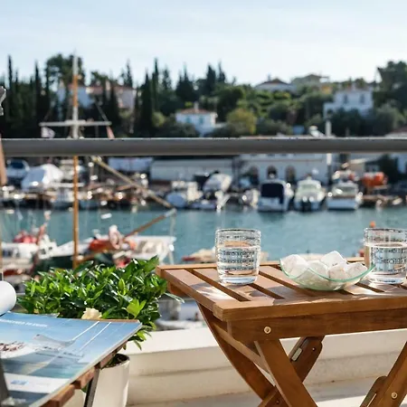 Porto Vecchio Luxury Apart-hotel Spétses