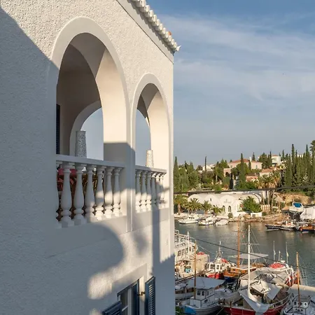 Porto Vecchio Luxury Spétses