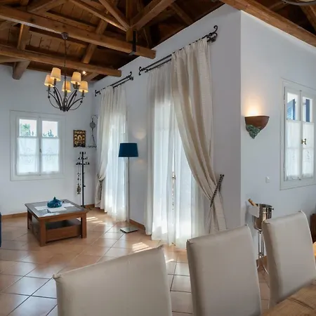 Porto Vecchio Luxury Spétses